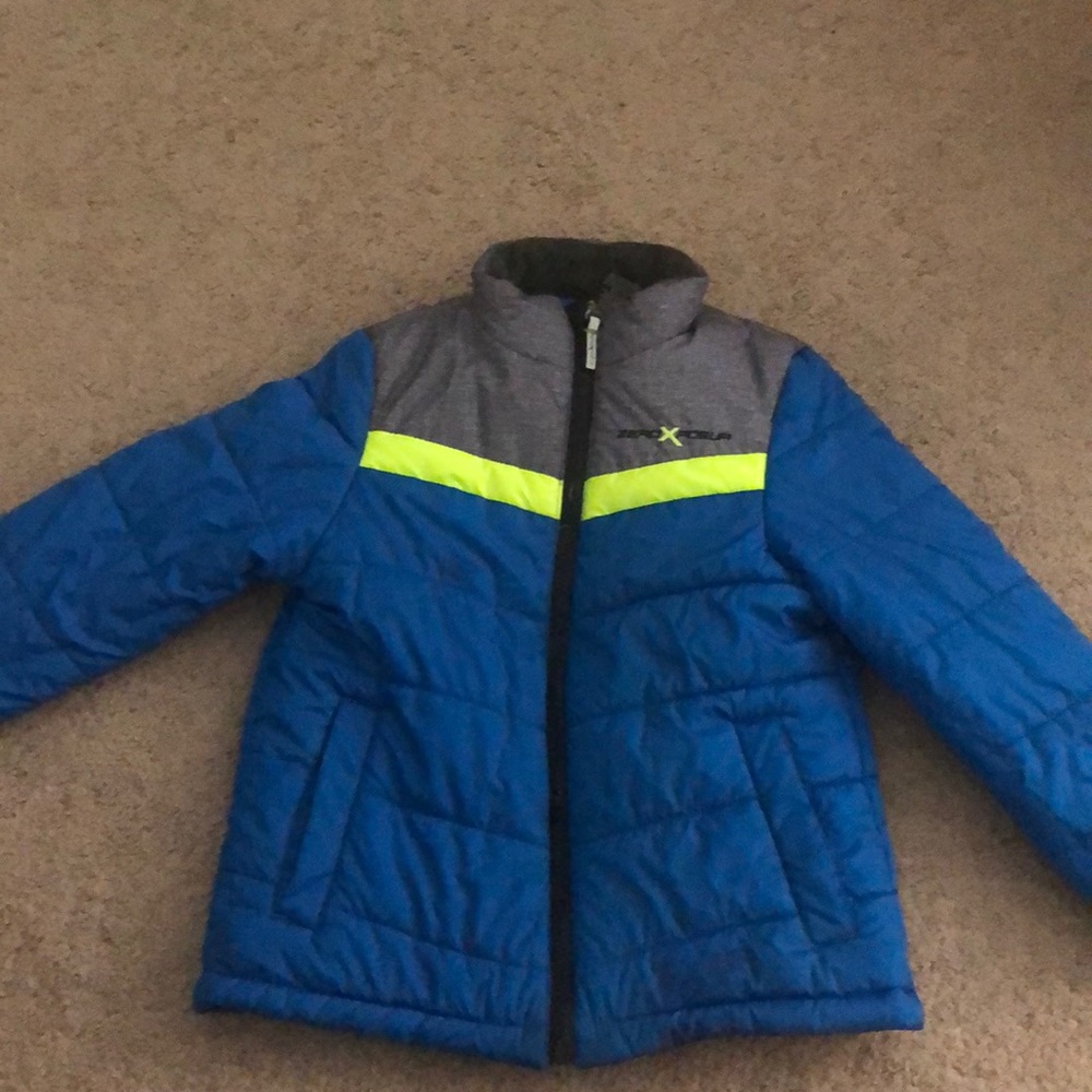 Boys puffer jacket. Good fall/spring jacket